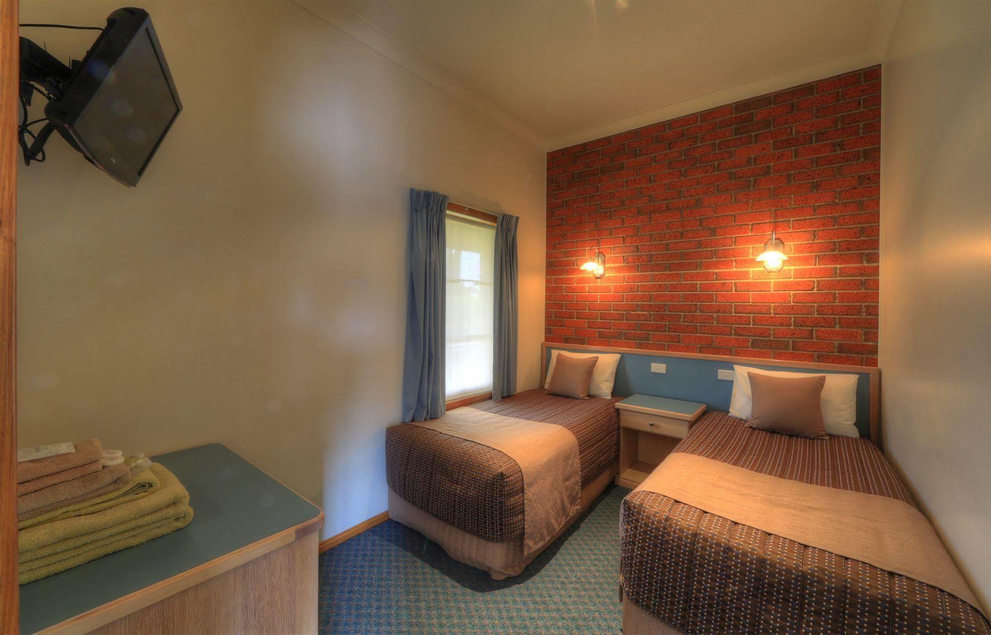 Bairnsdale Tanjil Motor Inn エクステリア 写真